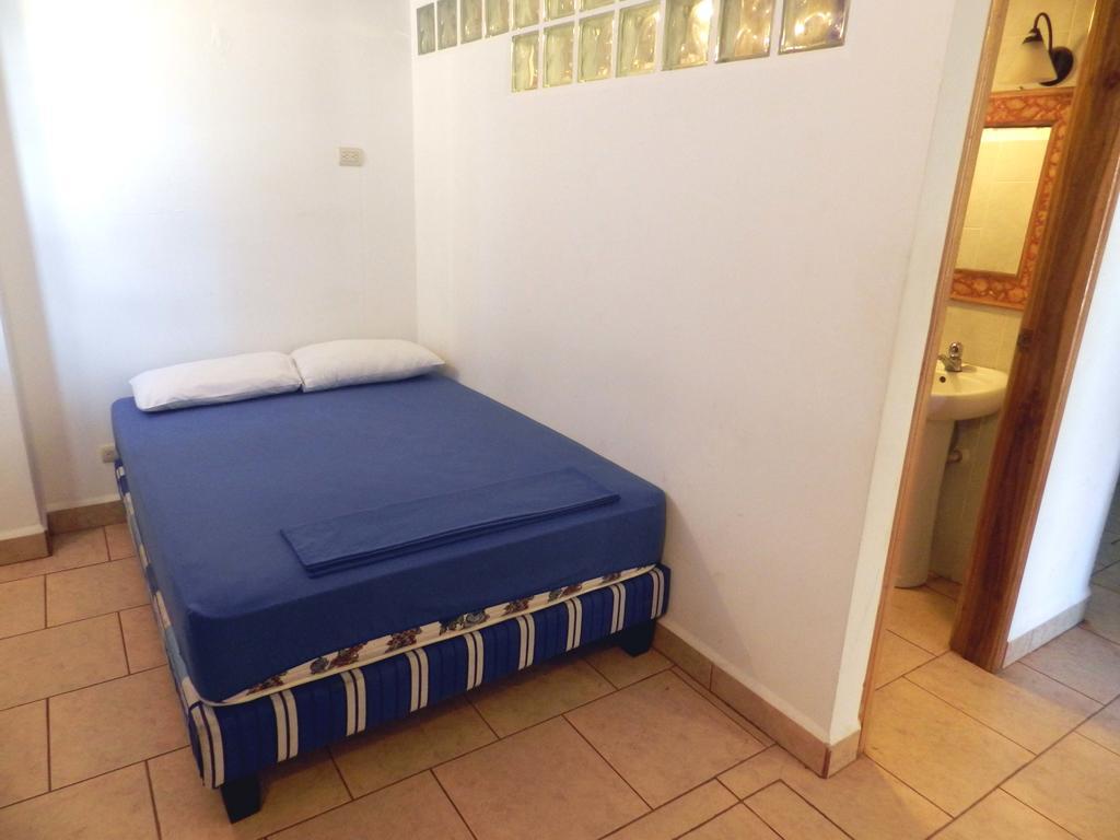 Hostal Yaku Montañita Cameră foto